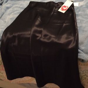 Black midi skirt medium
